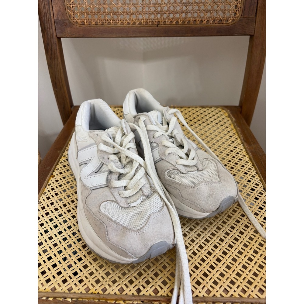 New Balance 57/40 Sea Salt Moonbeam Suede Mesh Sneakers W5740ESA Womens 9
